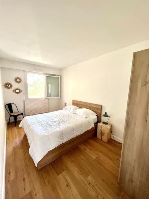 Superbe Appartement Avec Parking ลาโรแชล ภายนอก รูปภาพ